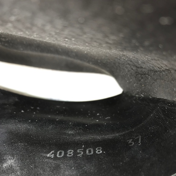 Gucci Slides - Picture 7 of 7